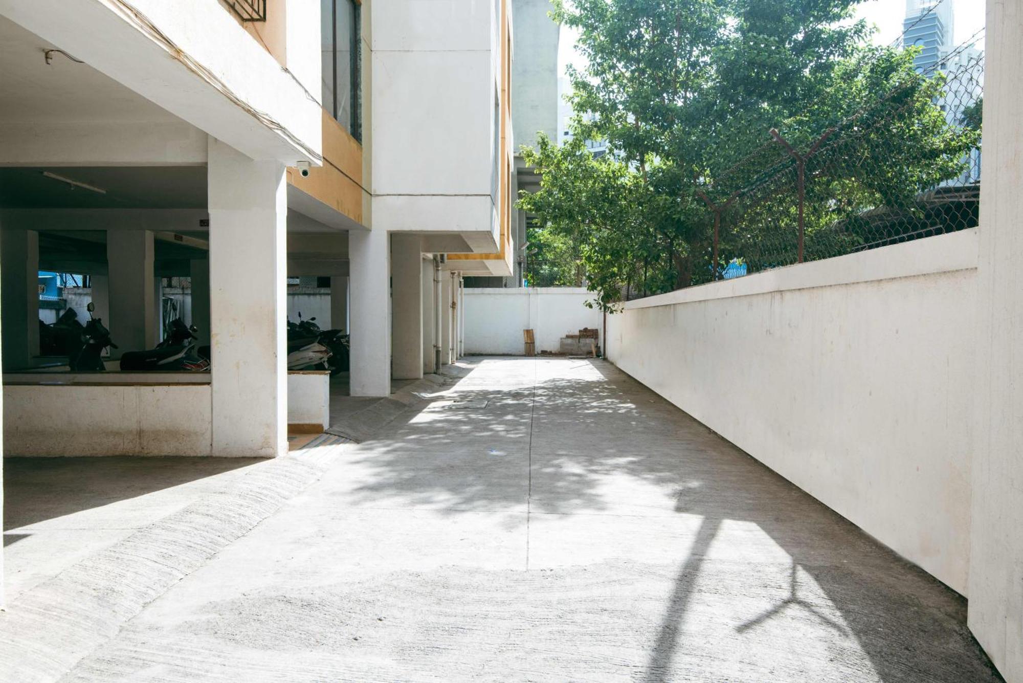 Treebo Empire Executive Premium, Hinjewadi Hotel Hinjawadi Exterior foto
